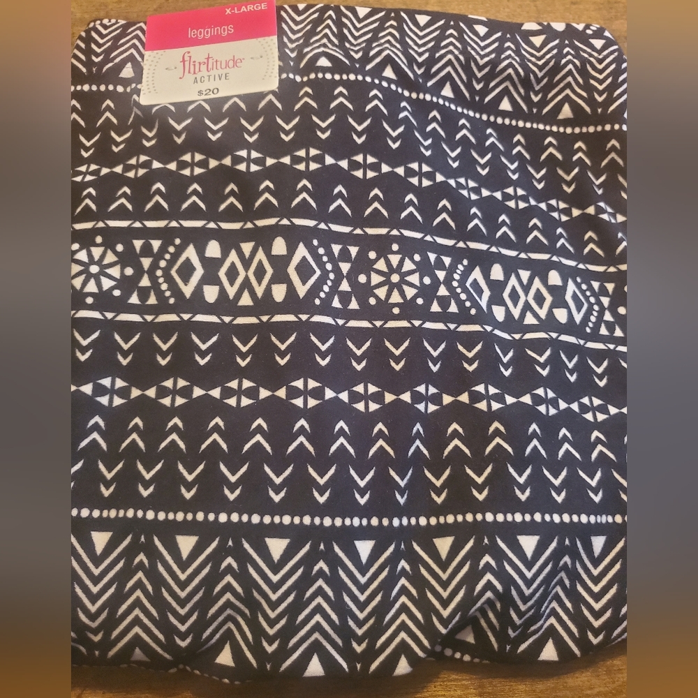 Flirtitude leggings new xl